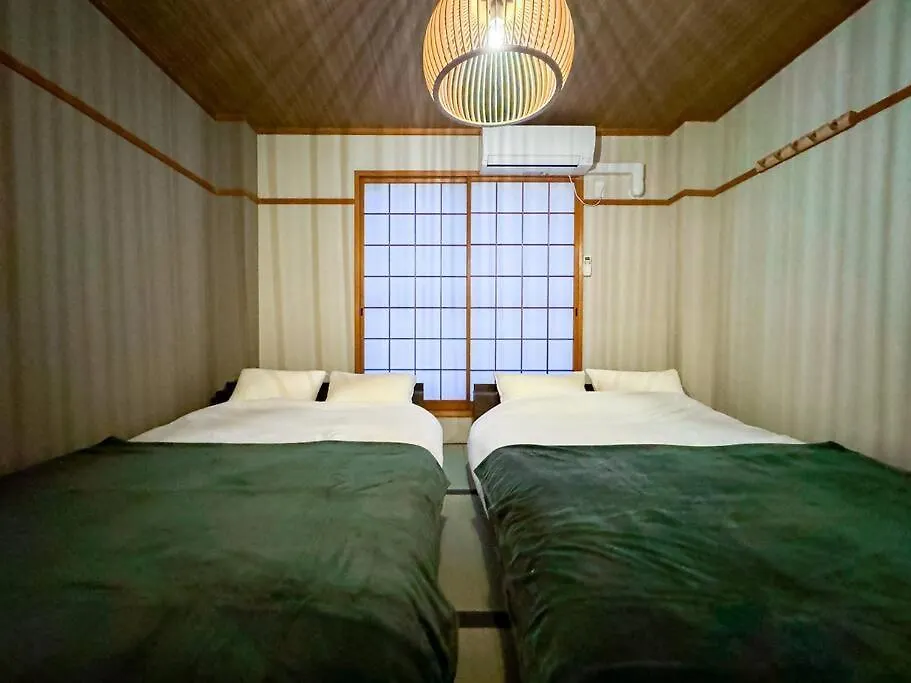 R 新大阪 Fuji サウナ付きの５ldk　3つのお風呂でグループで楽しめます。 Villa 0*, Osaka Japan